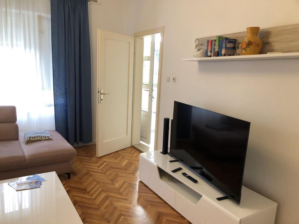 Apartments Mikelic 캄포르 외부 사진